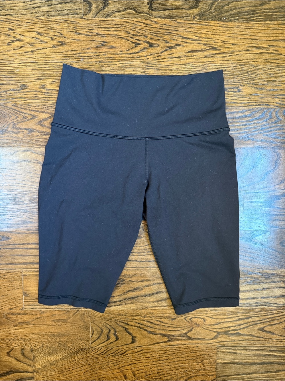 Lululemon 6” Short Size 6